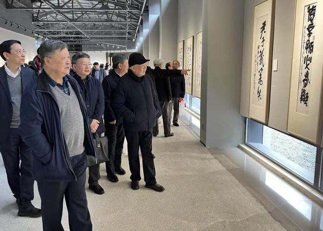 鹊枇杷》仅展一日深港艺术同时发声开元棋牌app一周观展｜宋画《山(图52)